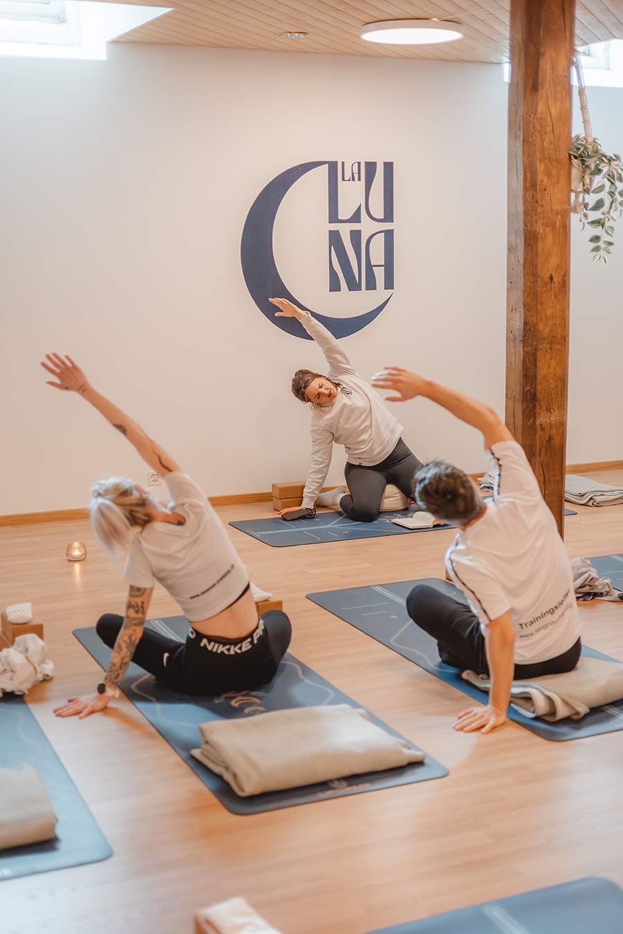 yogastunde im laluna langnau
